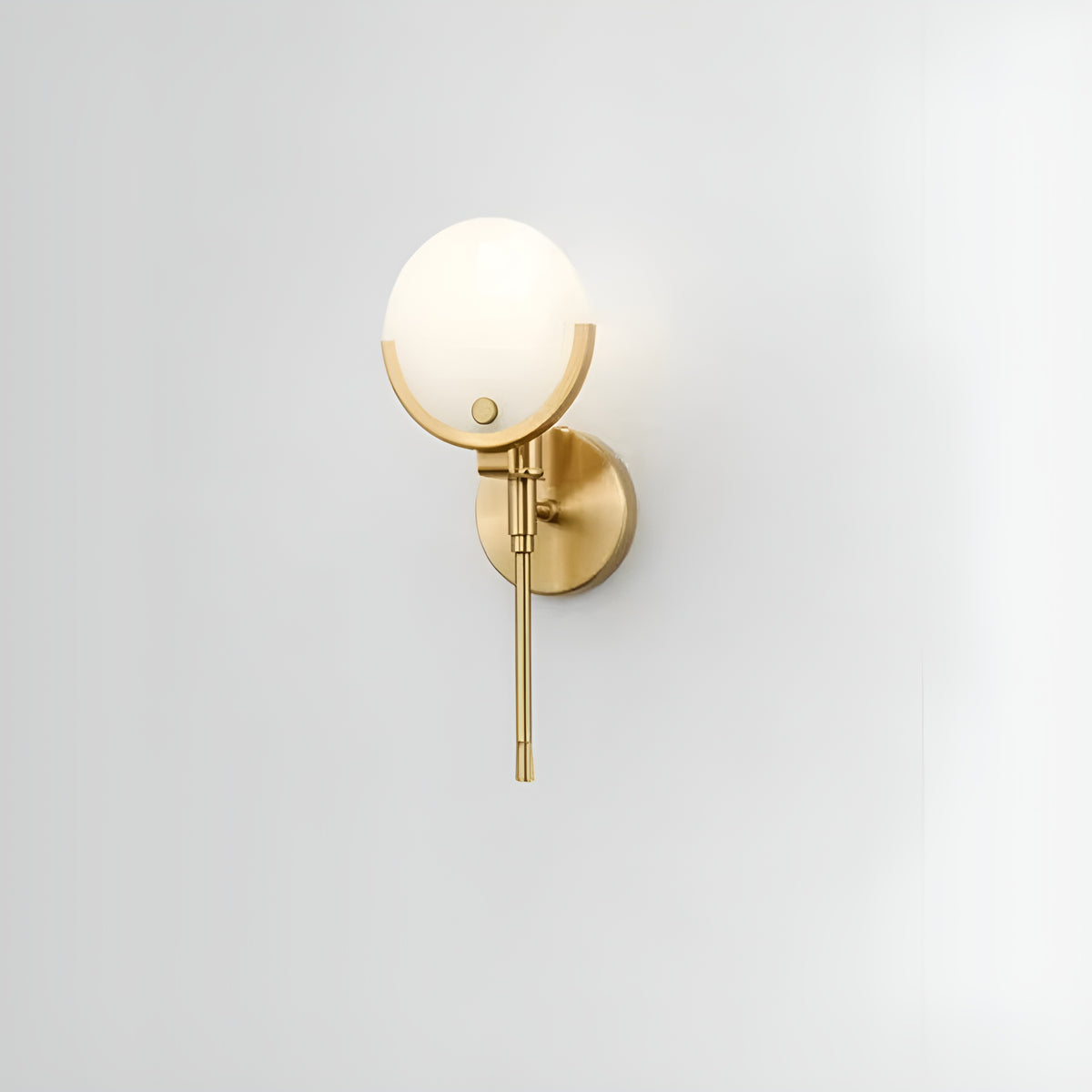 Alabaster Ava Brass Wall Lamp