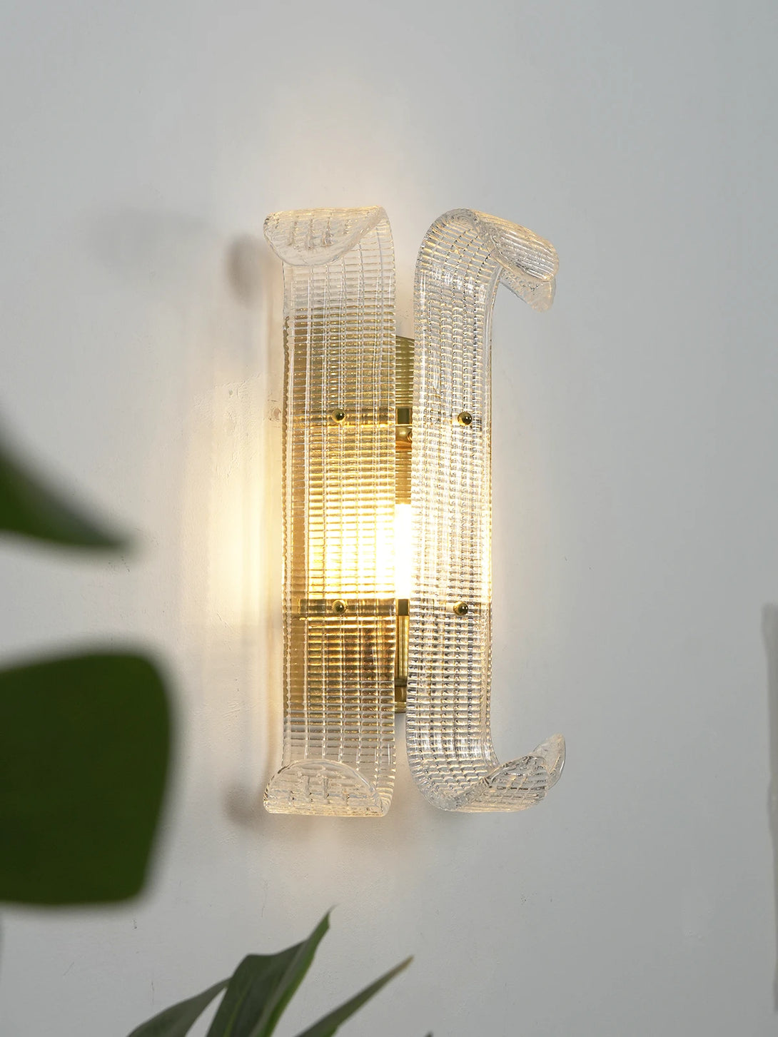 Curved Ribbed Glass Texture Wall Lamp | korewo Lamp – korewolamp