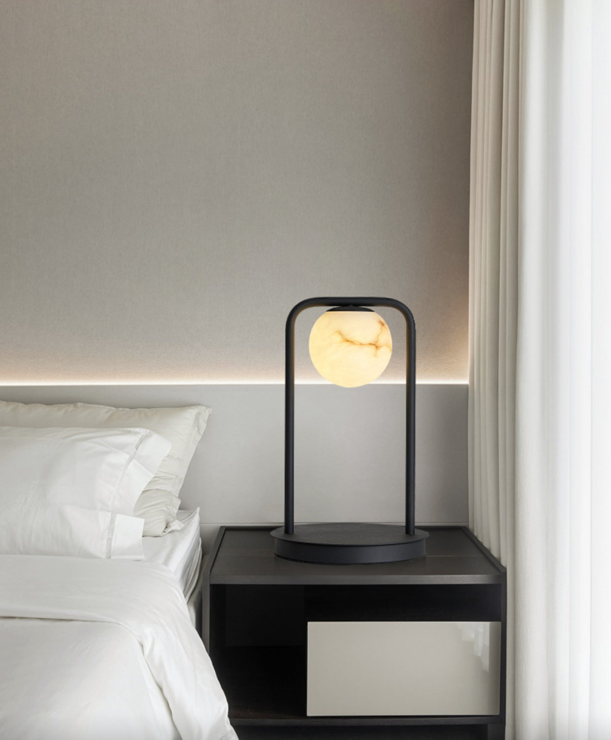 Alabaster Tribeca Black Table Lamp